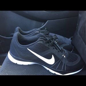 BRAND NEW Nike Flex Trainer 6